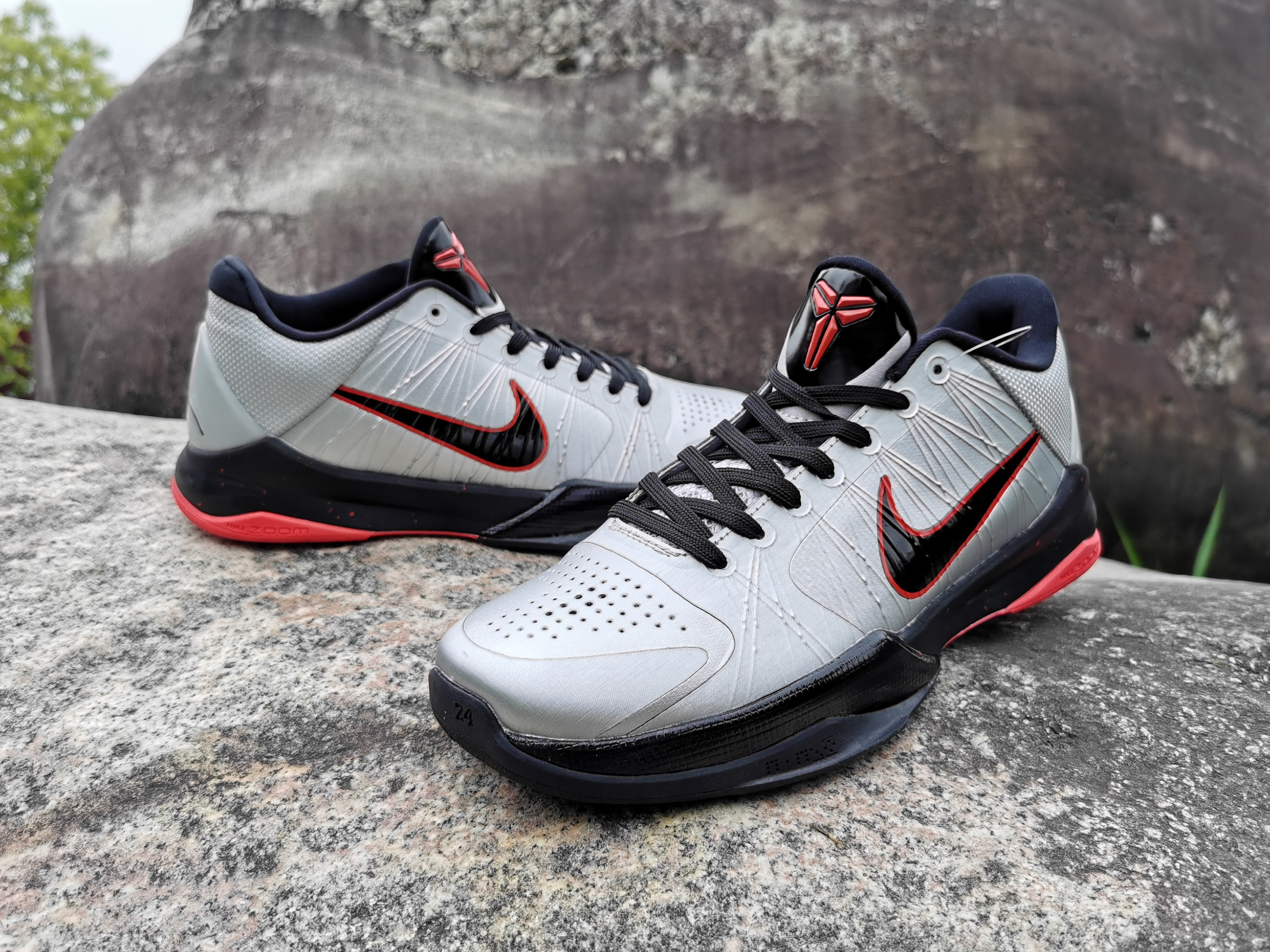 Nike Kobe 5 Wolverine Grey Black Red Shoes